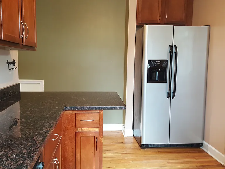 2245 W Rosemont Ave #1 — Photo 4