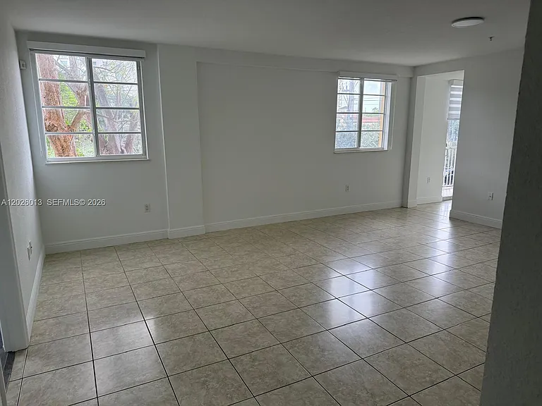 107 Mendoza Ave #201 — Photo 19