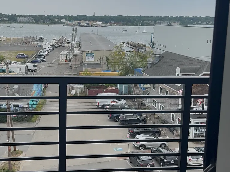 387 Commercial St #1-526 — Photo 2