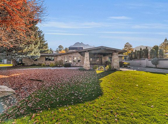3rd image of 5343 S Baywood Cir