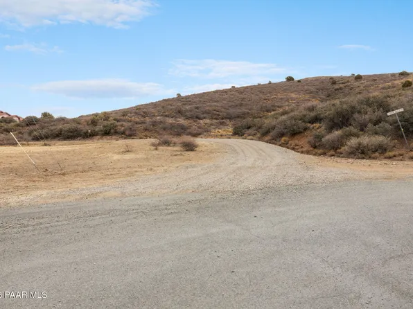 757 S Apache Knolls Trl, Dewey, AZ 86327