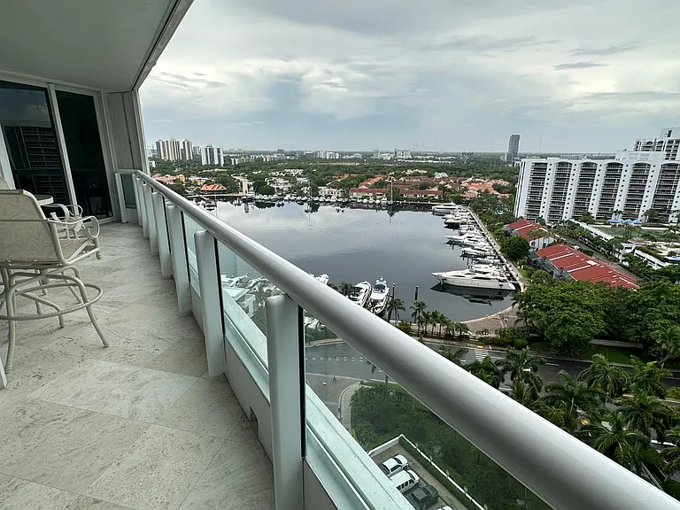 21055 Yacht Club Dr #1804 — Photo 19