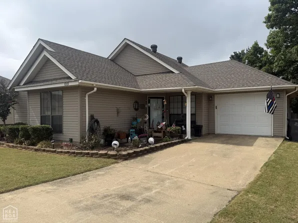 1213 Hemingway Cir, Jonesboro, AR 72405