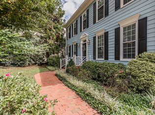 1789 Dunmore Pl, Chapel Hill, NC 27517