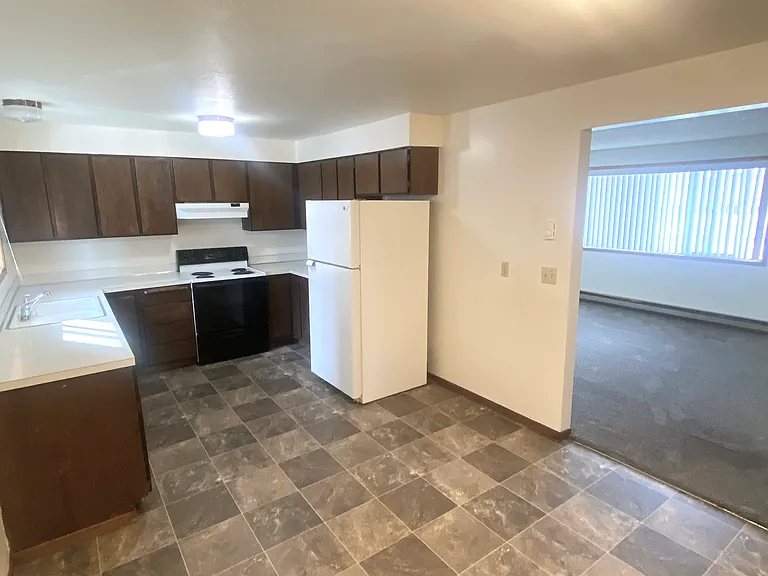 318 Clay St — Photo 2