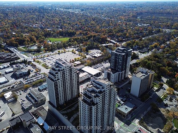 5th image of 330 Ridout St N #2202