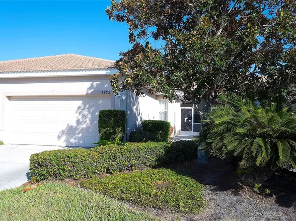 4253 Cascade Falls Dr, Sarasota, FL 34243