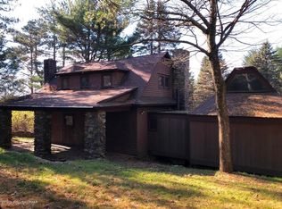 59 Loop Rd, Mountain Top, PA 18707