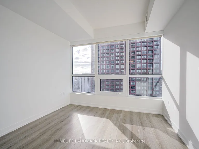 395 Bloor St E #2302 — Photo 16