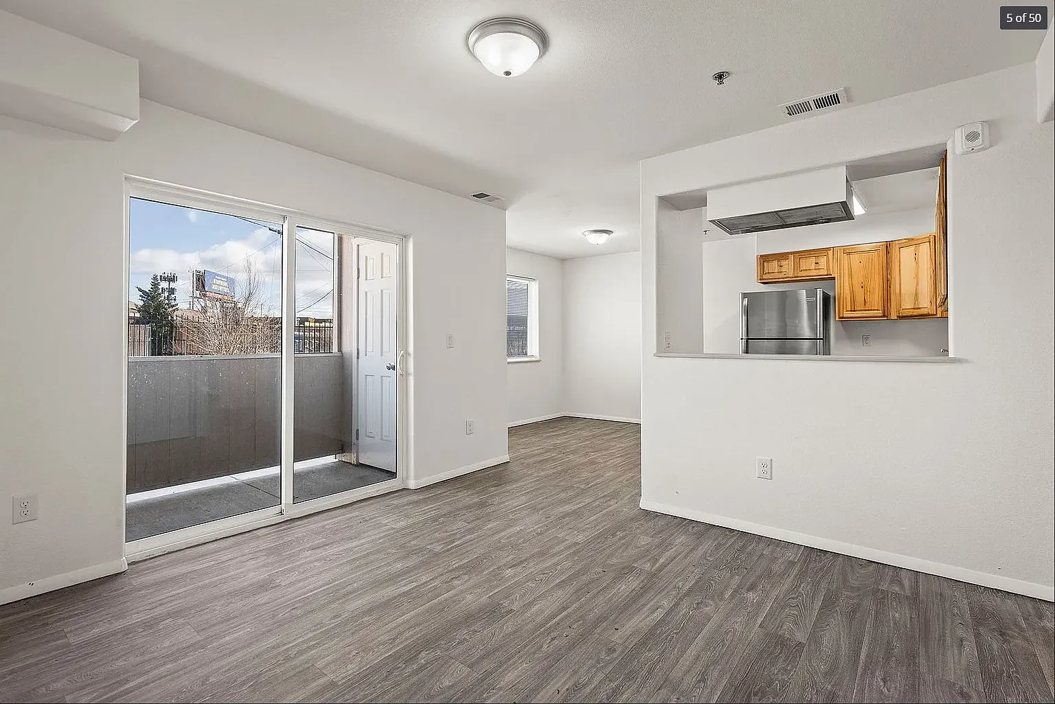 2 bed, 737 sqft, $1,450 — Photo 3