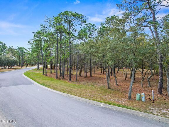 5th image of 662 Loreauville Drive SW