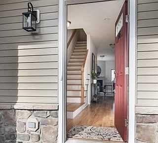 1st image of 288 HUDSON View