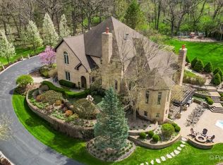 10018 Haegers Bend Rd, Algonquin, IL 60102