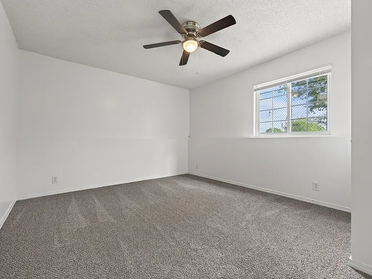 4329-4337 S Elizabeth Ave — Photo 4