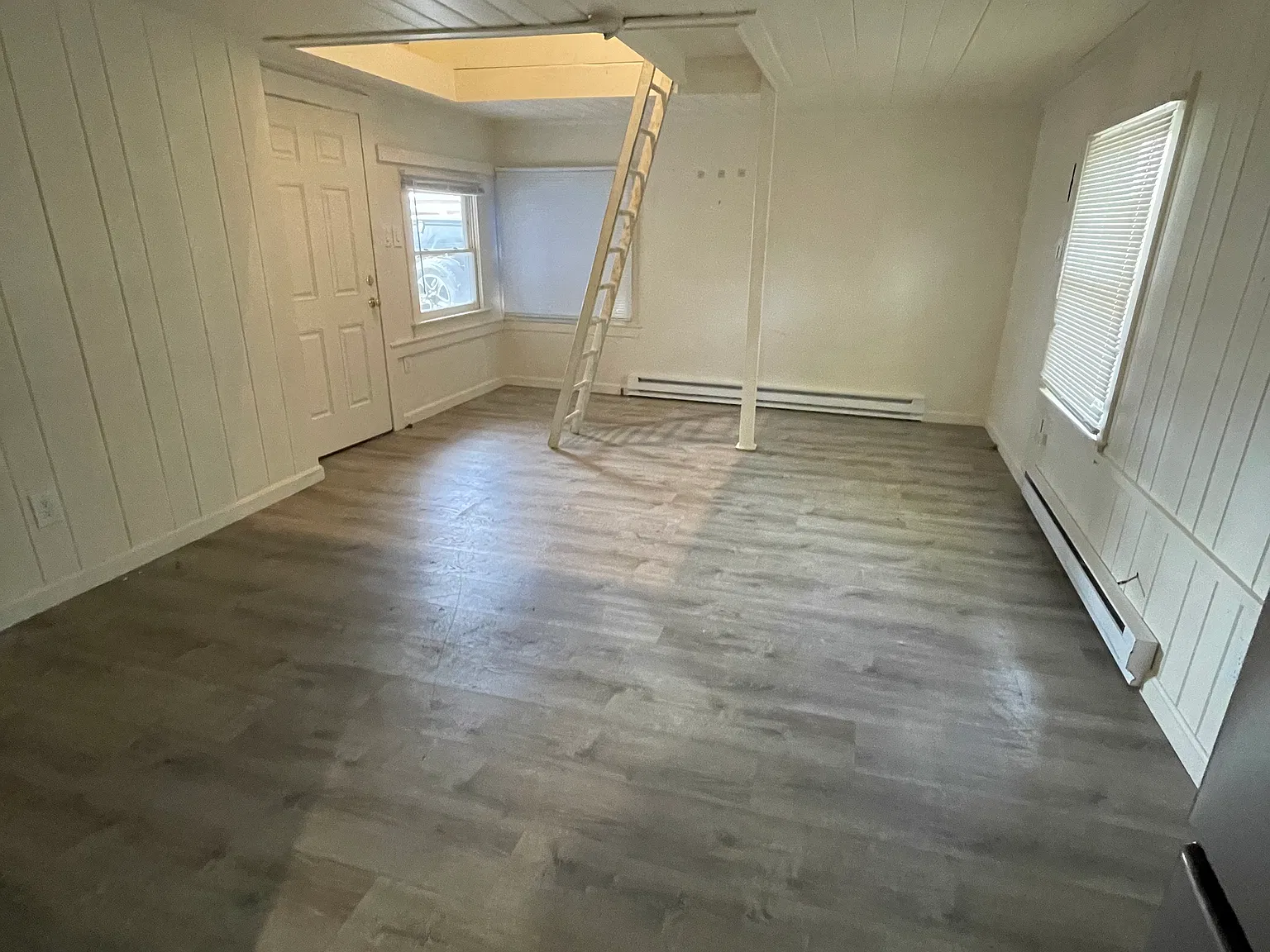 Studio, 364 sqft, $1,400 — Photo 3