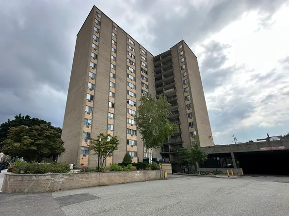 1025 Hancock St #8, Quincy, MA 02169