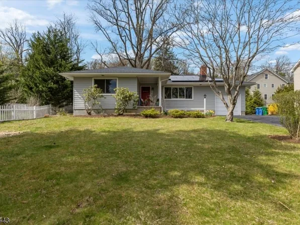 71 Valleyview Rd, Watchung Boro, NJ 07069