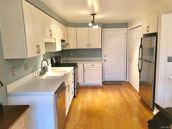 4th image of 29 Wellington Ct