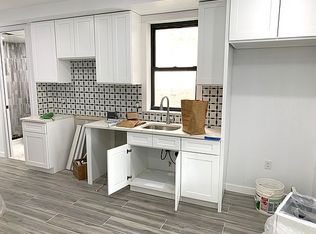 1692 Linden St #2C, Ridgewood, NY 11385