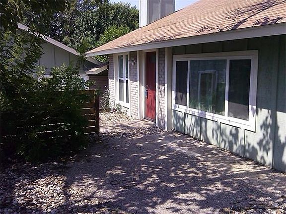 4th image of 6406 1/2 Auburn Dr