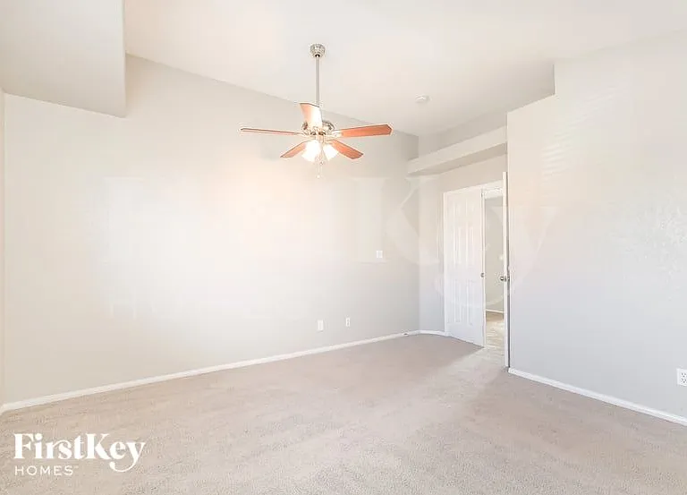 1711 Toltec Cir — Photo 8
