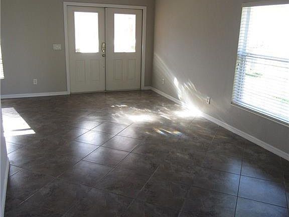 2nd image of 8113 Silver Birch Way