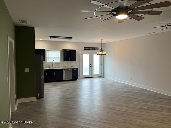3rd image of 268 Fernwood Dr
