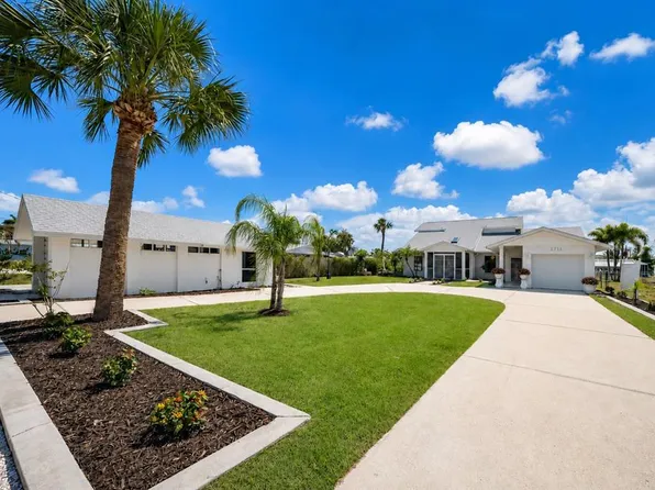 1711 Riverside Dr, Englewood, FL 34223