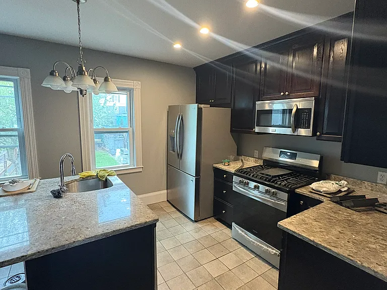 13 Clyde St — Photo 12