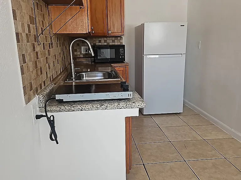 12401 W Okeechobee Rd #C — Photo 4