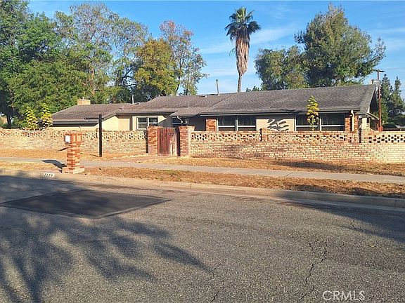 3rd image of 2327 Fairview Ave