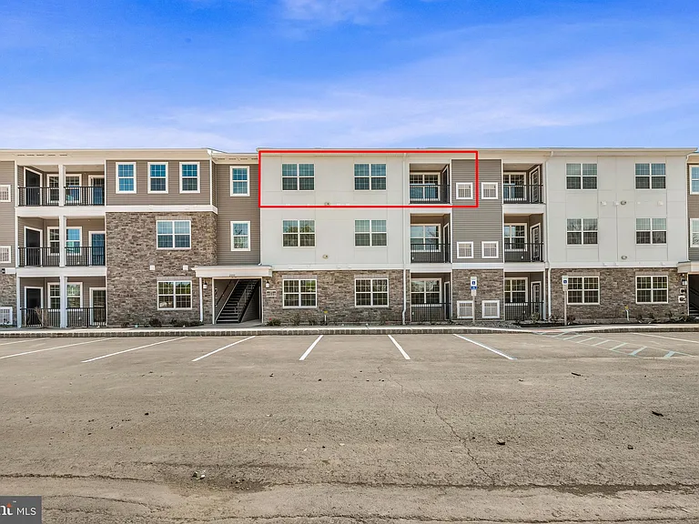2307 Prince Hall Dr — Photo 41