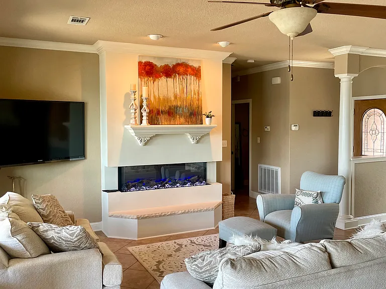 620 Grand Point Dr — Photo 1