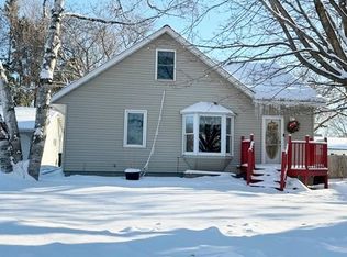 510 S 4th St, Luck, WI 54853