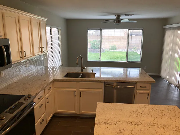 456 W Calle Monte Vista Dr — Photo 5