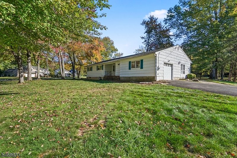 1st image of 1138 Papen Rd