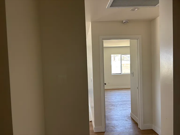 10422 S Broadway #1/2 — Photo 8