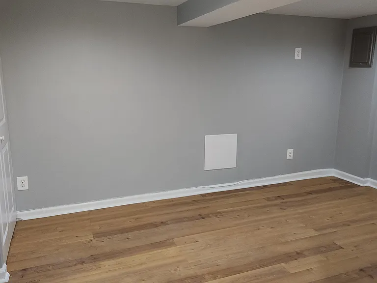905 Kearny St NE — Photo 48