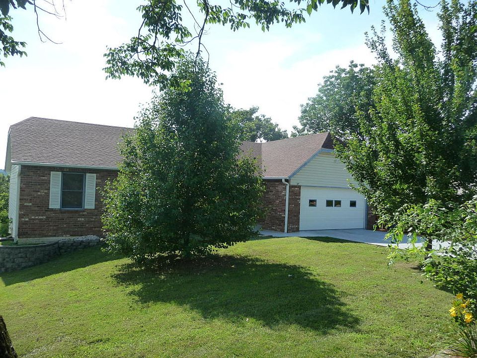 1st image of 29 Crestview St