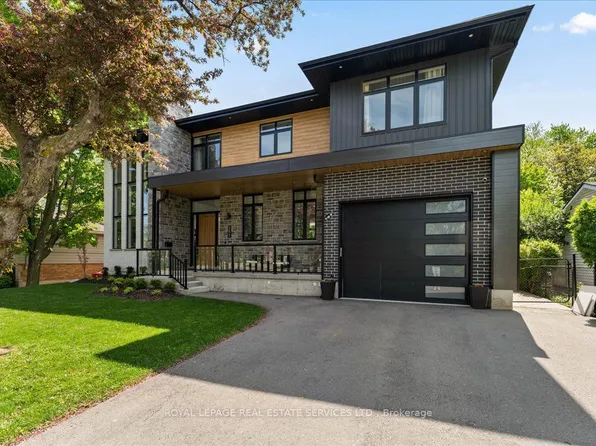 251 Aldercrest Ave, Hamilton, ON L9B 1L7