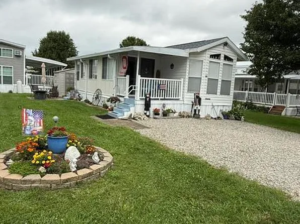 1920 S Bayshore Rd #64, Lakeside Marblehead, OH 43440