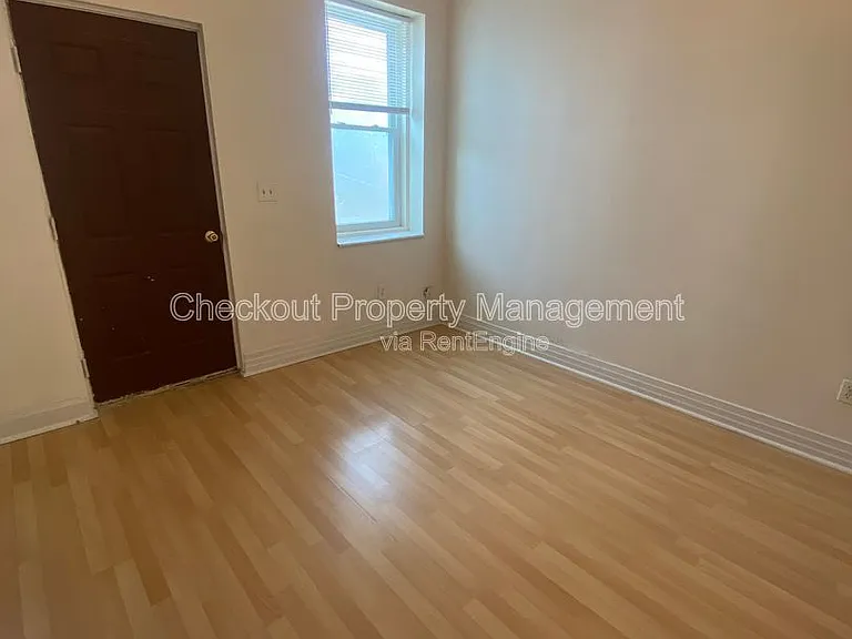 2727 Accomac St — Photo 8