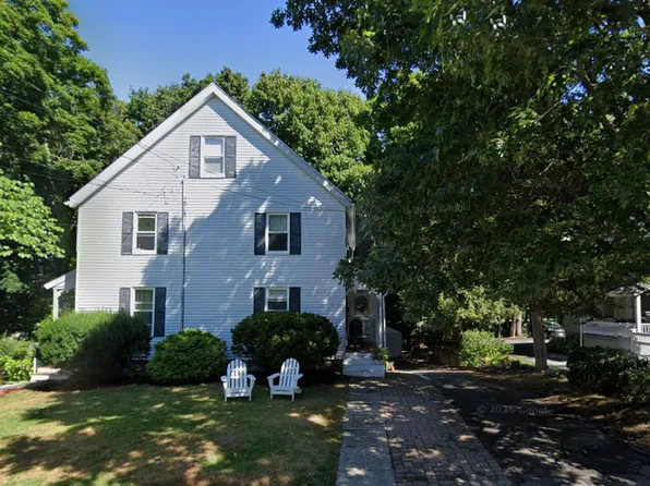 243 Walnut St, Wellesley Hills, MA 02481