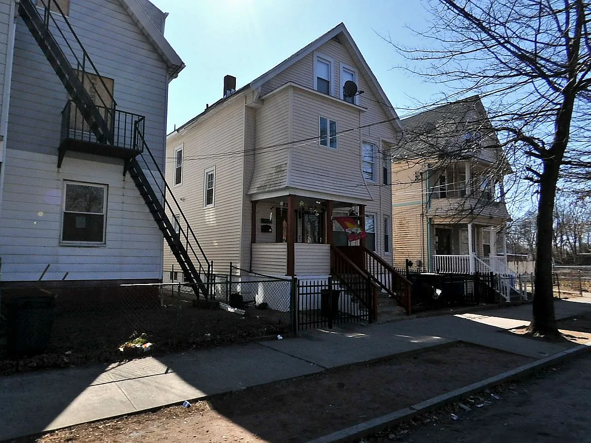 2 bed, $1,750 — Photo 4