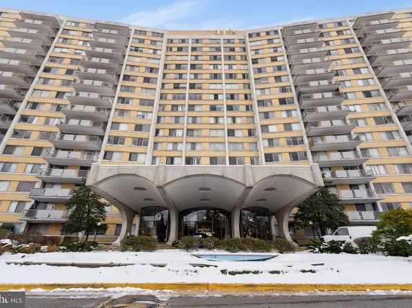 301 N Beauregard St APT 1002, Alexandria, VA 22312