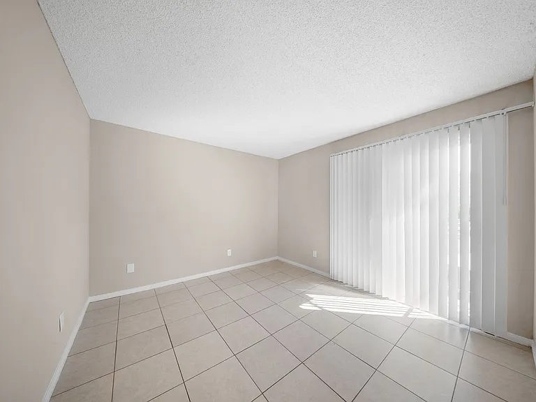 1766 Cherry Ave. — Photo 6
