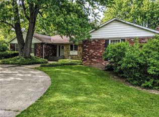 9321 Creekwood Dr, Mentor, OH 44060