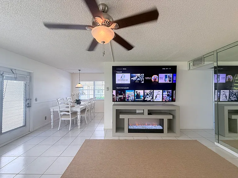 52 Mansfield Dr #B — Photo 9