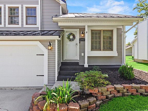 5th image of 210 White Oaks Ct