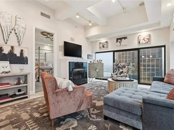 1101 Walnut St Unit 1707, Kansas City, MO 64106